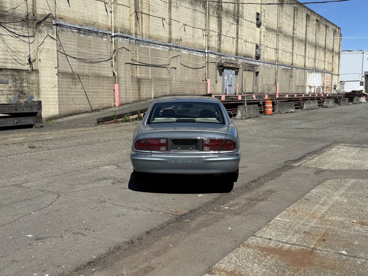 Used 2004 Buick Park Avenue w/ Prestige Feature Package FWD image 9