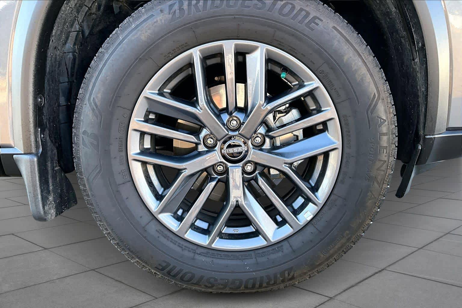 Certified 2025 Nissan Rogue S FWD image 8