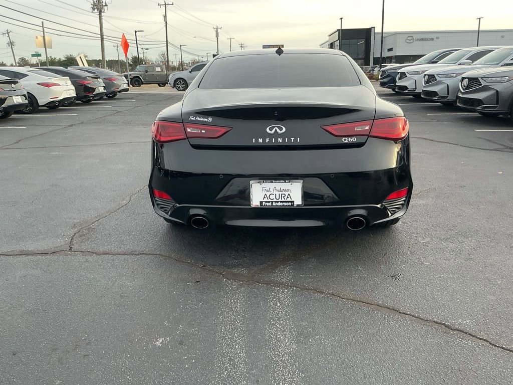 Used 2019 INFINITI Q60 3.0t Luxe w/ Essential Package image 4