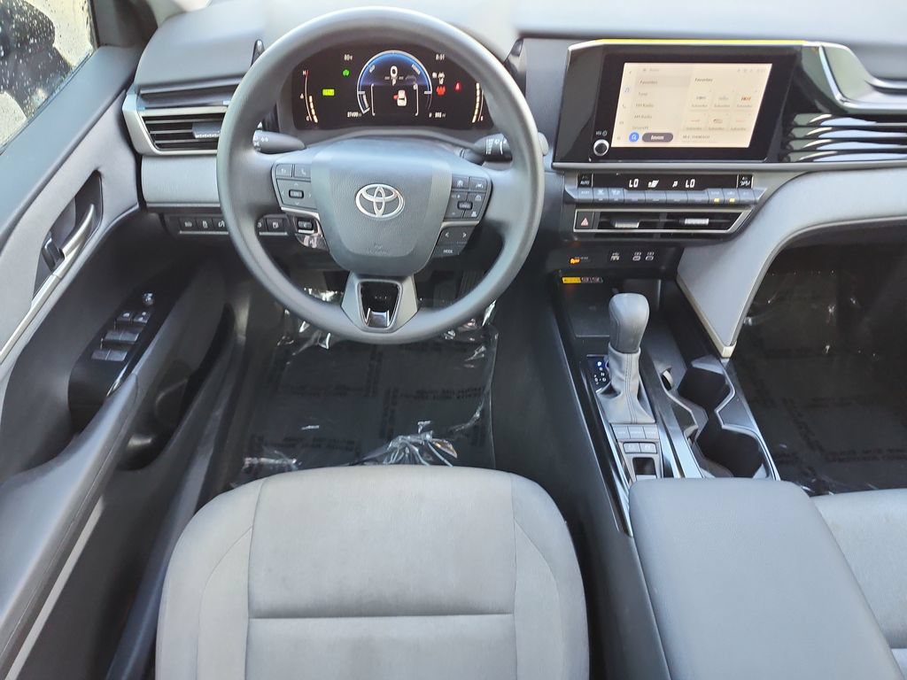 Used 2025 Toyota Camry LE FWD image 19