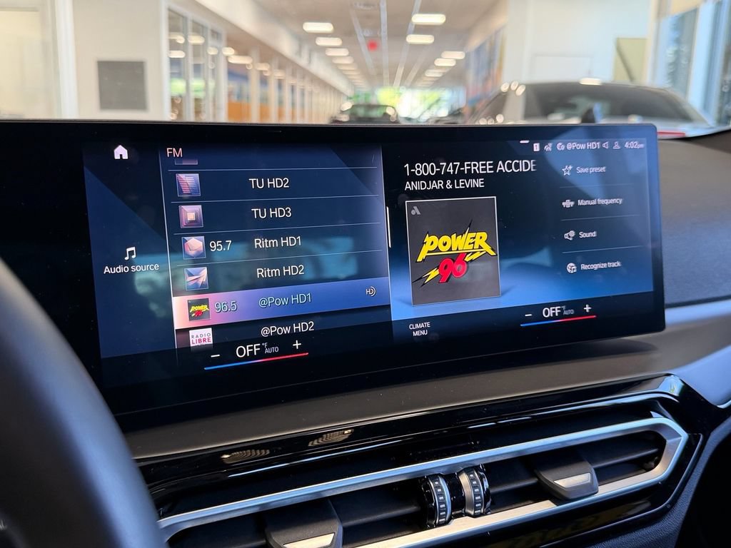 Used 2023 BMW 230i Coupe w/ Convenience Package RWD image 19