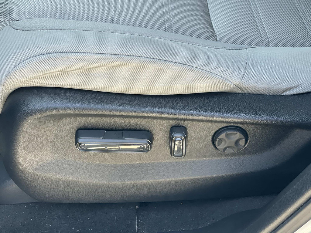 Used 2019 Honda CR-V EX image 14