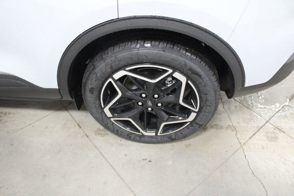 New 2026 Ford Escape Platinum w/ Premium Technology Package image 57