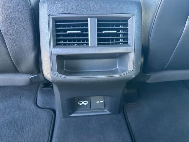 Certified 2020 Volkswagen Atlas Cross Sport SE w/ Panoramic Sunroof Package AWD/4WD image 33