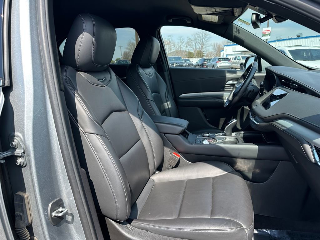 Certified 2023 Cadillac XT4 Premium Luxury image 21