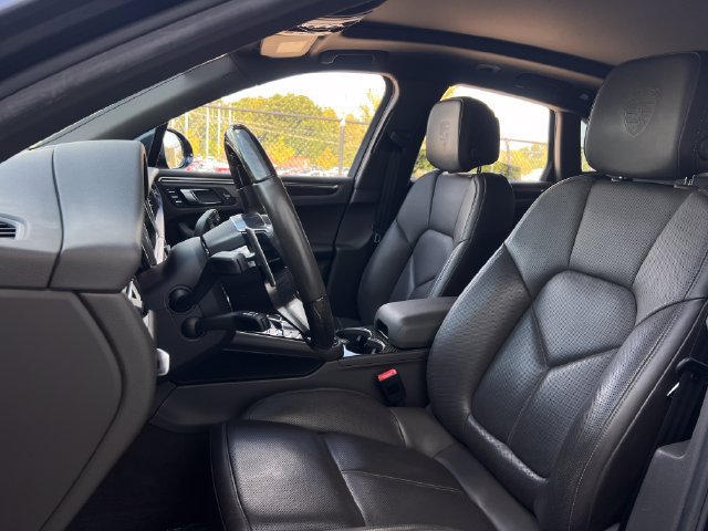 Used 2020 Porsche Macan S AWD/4WD image 13