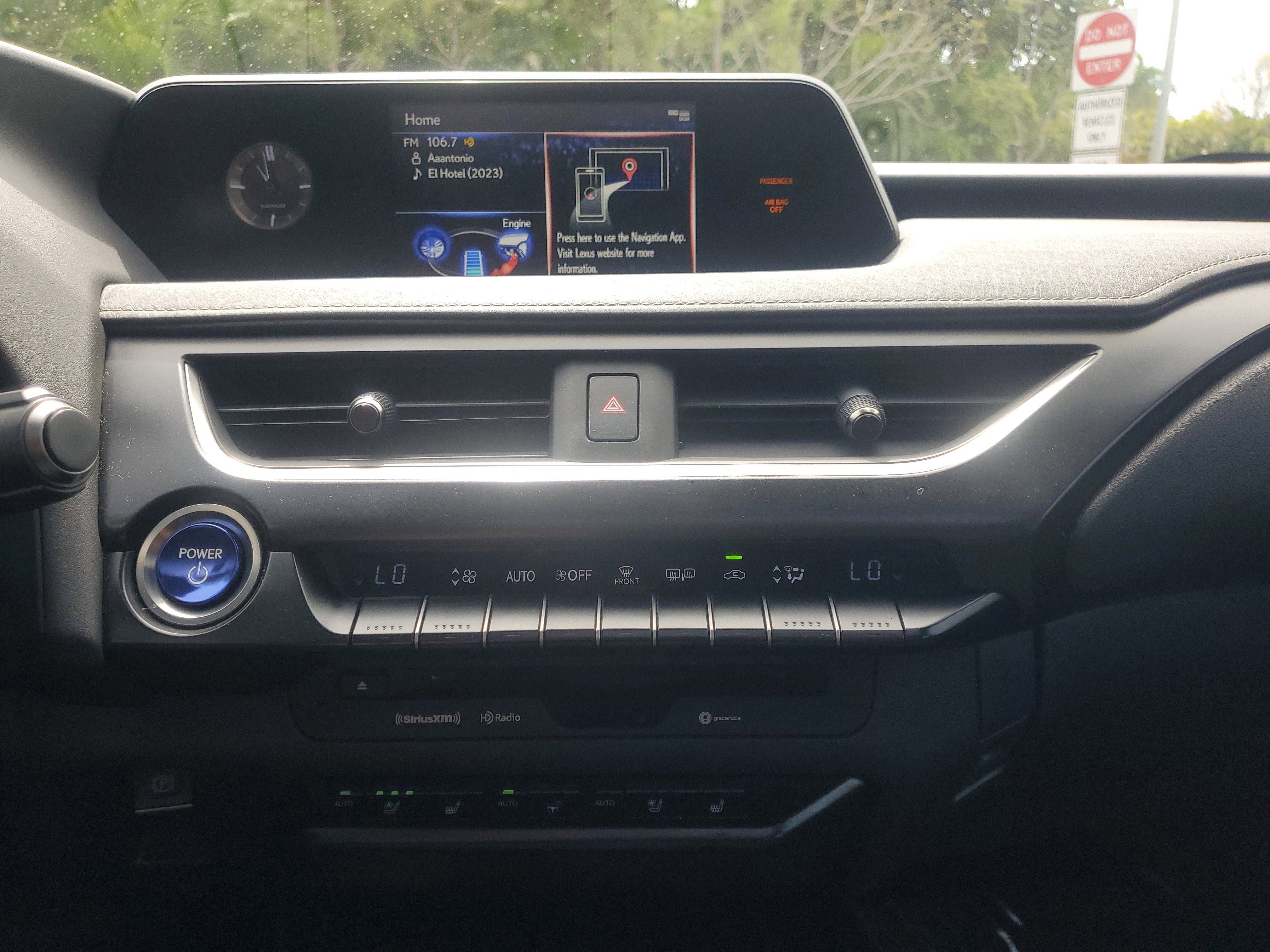 Used 2019 Lexus UX 250h image 25