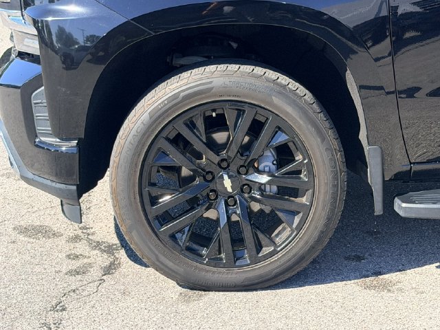 Used 2020 Chevrolet Silverado 1500 High Country w/ Technology Package AWD/4WD image 9