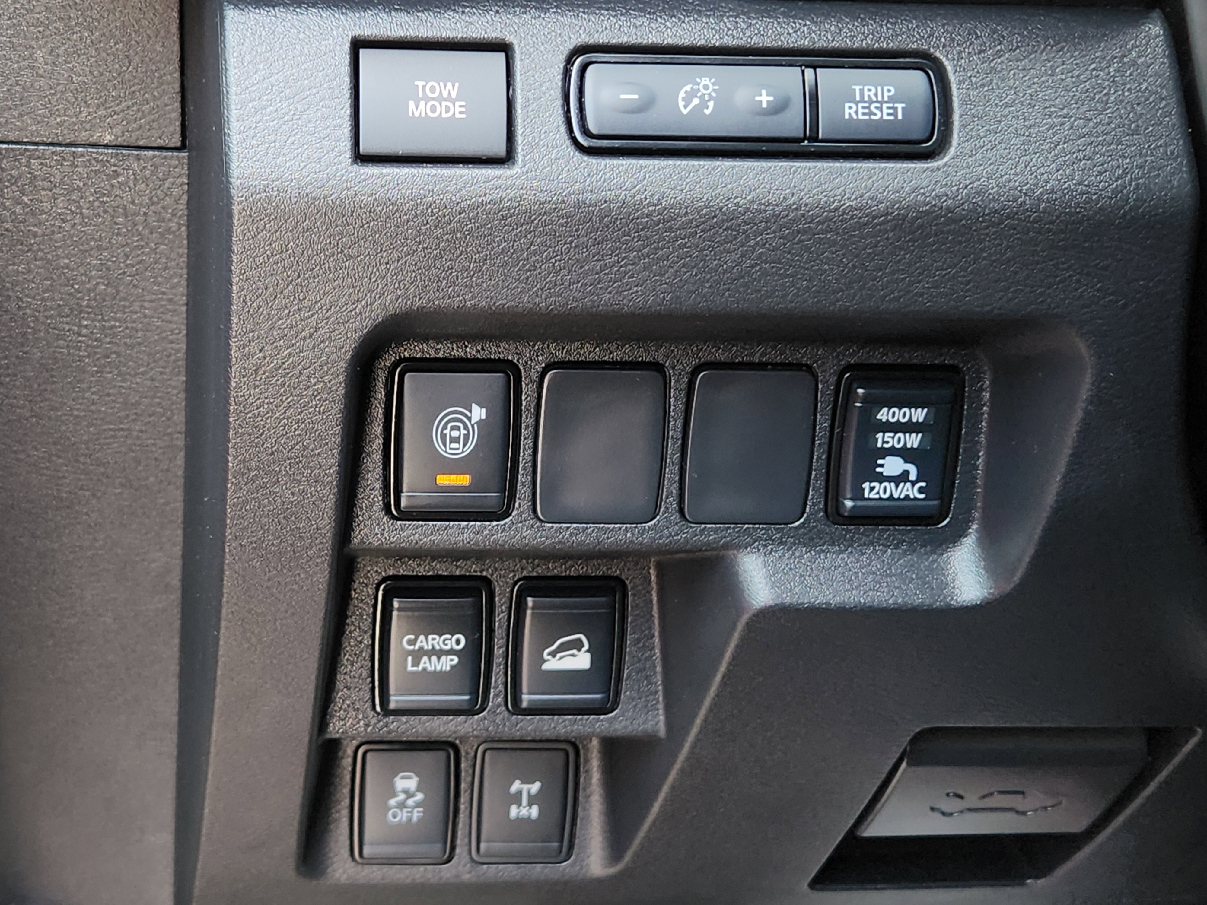 Used 2024 Nissan Frontier PRO-4X w/ Pro Convenience Package AWD/4WD image 24