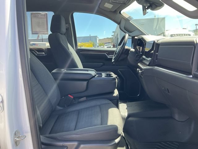 Used 2023 Chevrolet Silverado 1500 LT AWD/4WD image 23