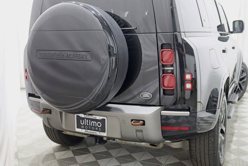 Used 2021 Land Rover Defender 110 X-Dynamic HSE AWD/4WD image 12