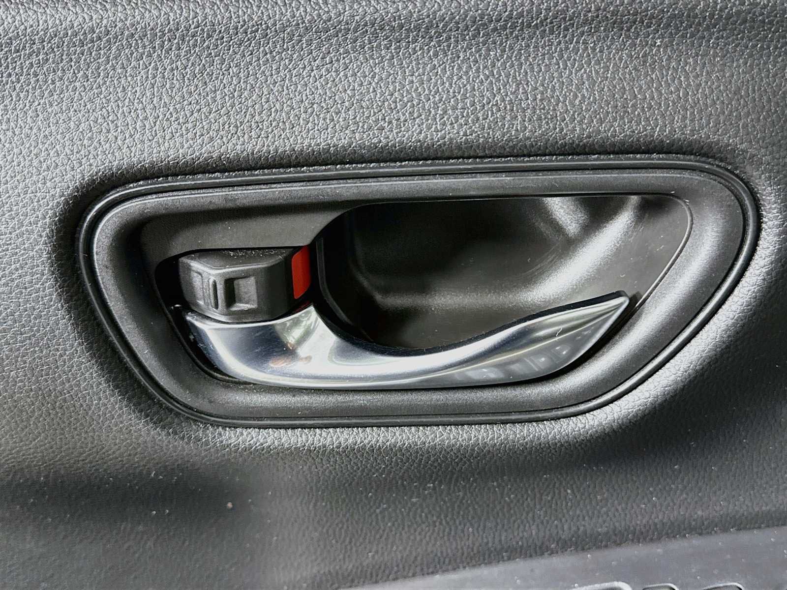 Used 2024 Honda HR-V LX image 23