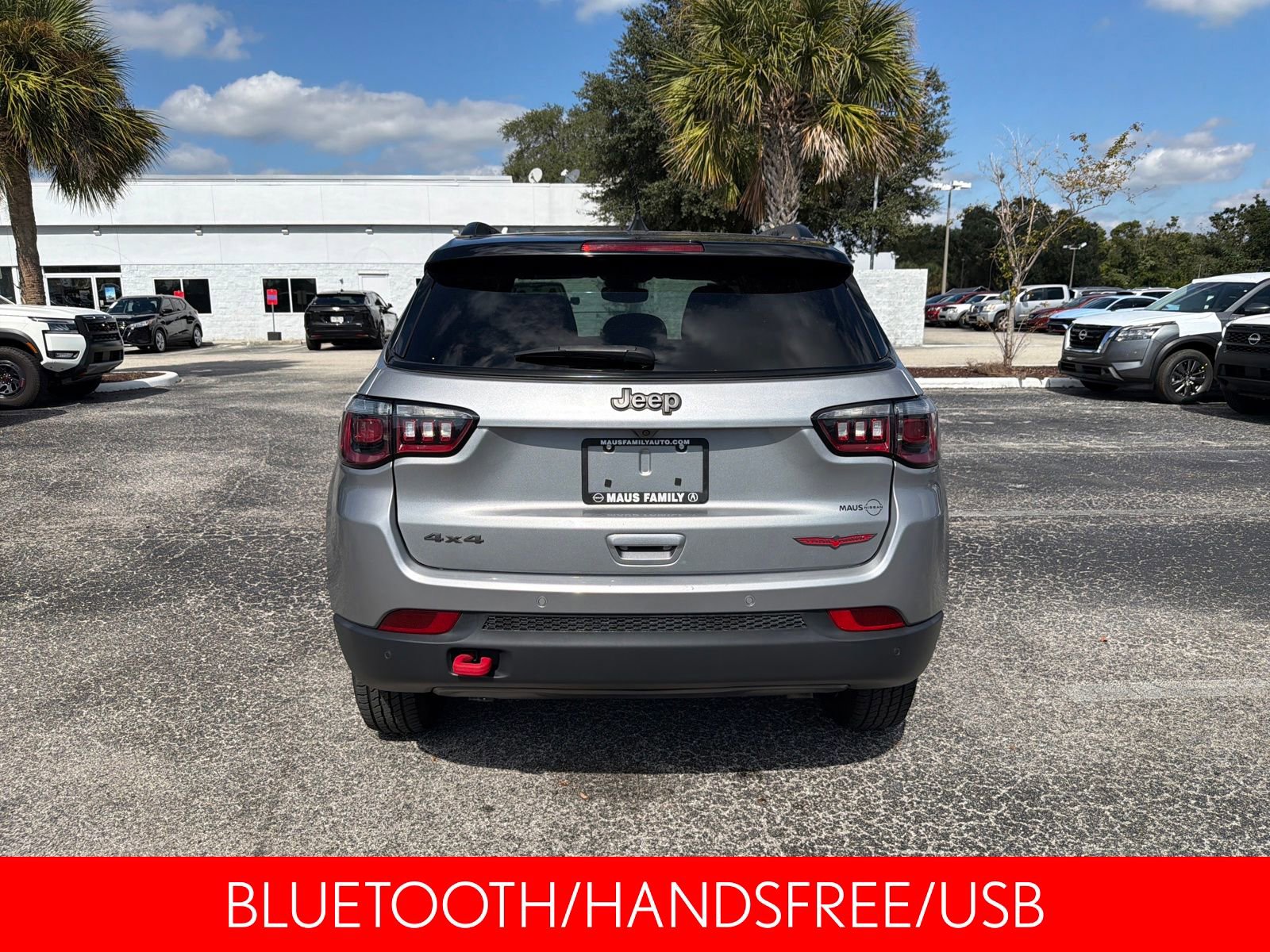 Used 2023 Jeep Compass Trailhawk image 8