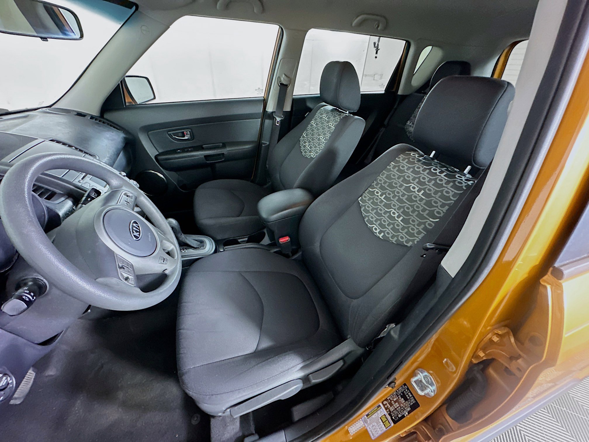 Used 2011 Kia Soul + w/ Audio Pkg image 13