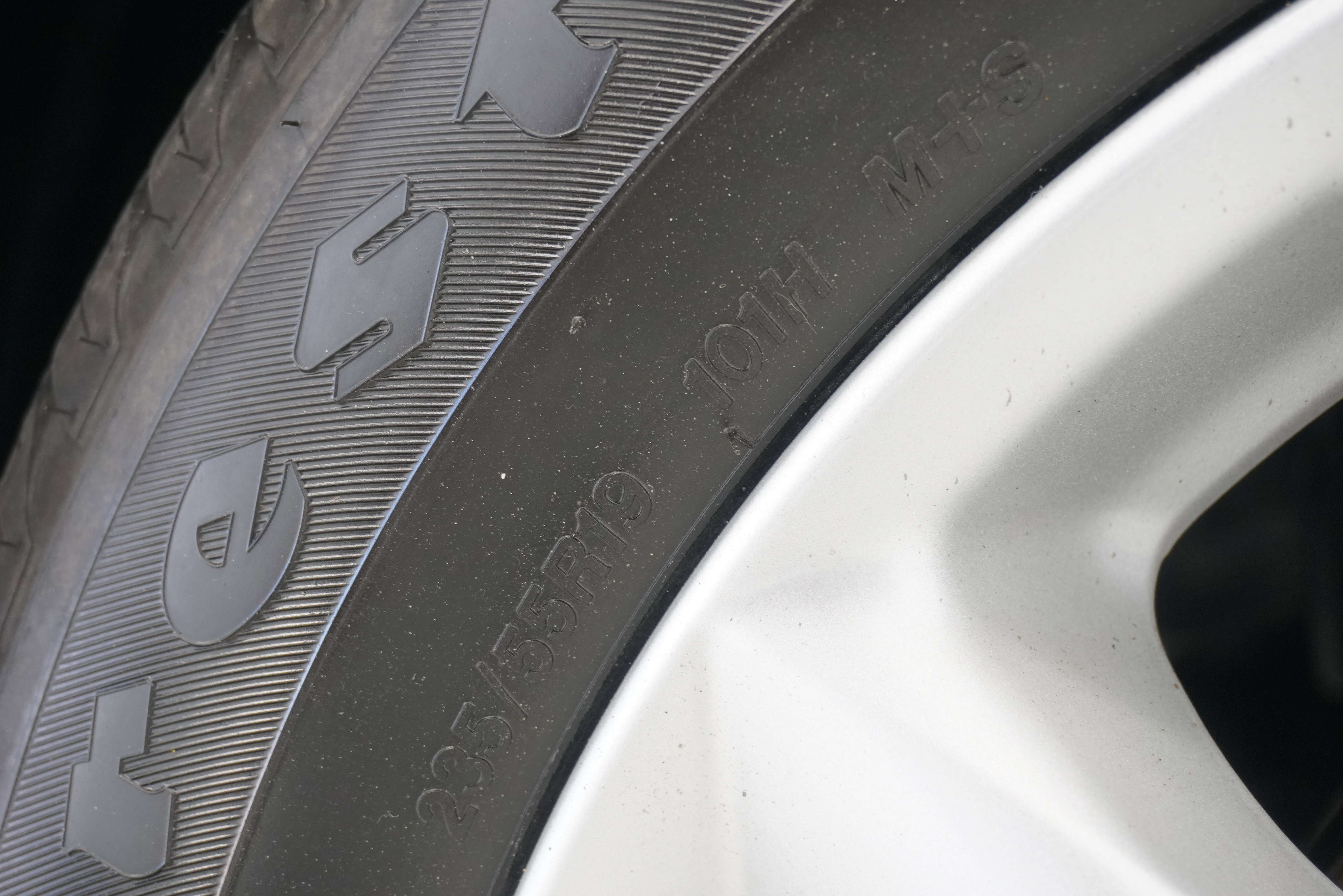 Used 2019 INFINITI QX50 Essential w/ Cargo Package image 30