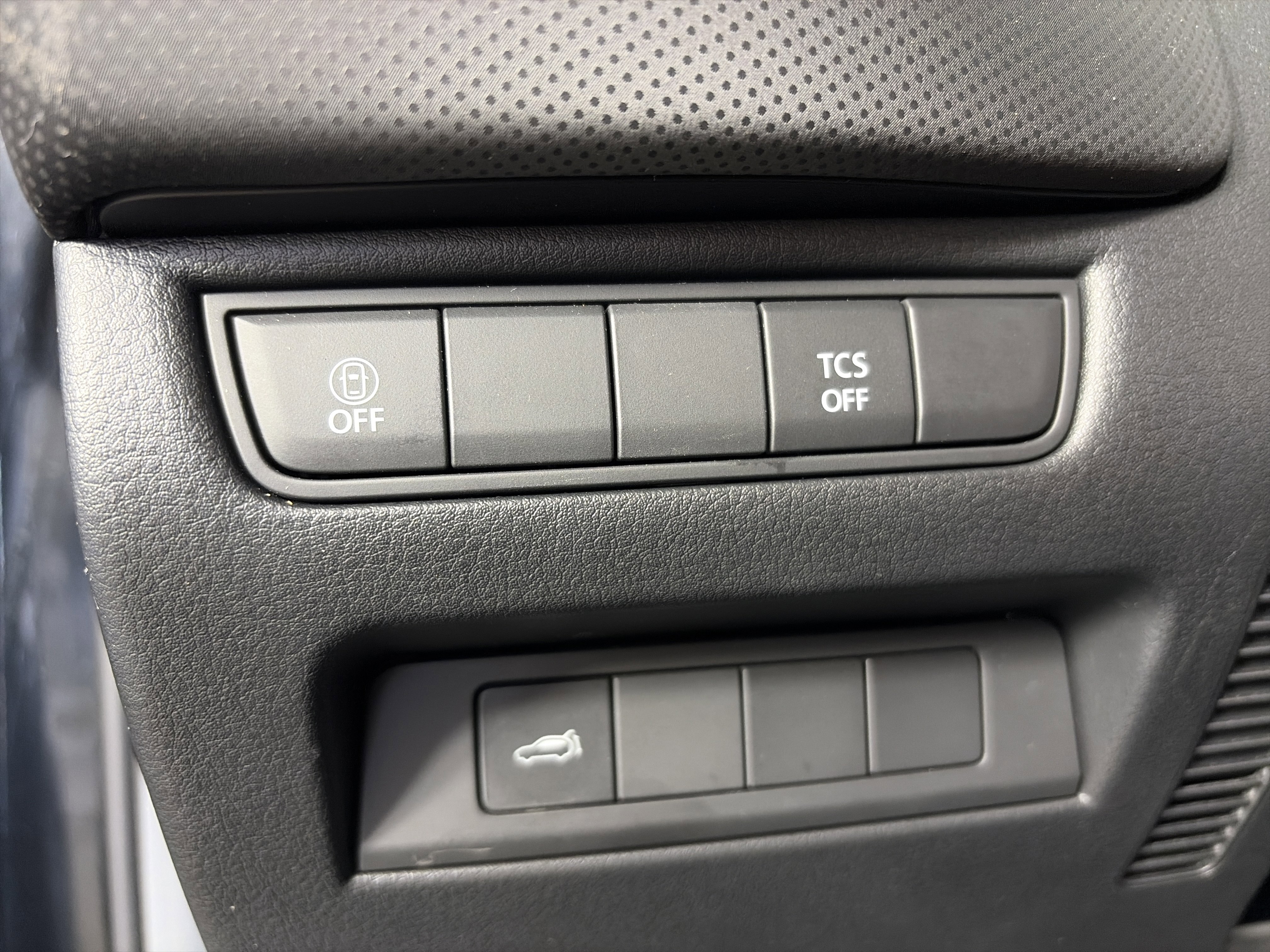 Used 2025 MAZDA CX-50 AWD 2.5 S w/ Premium Package image 28