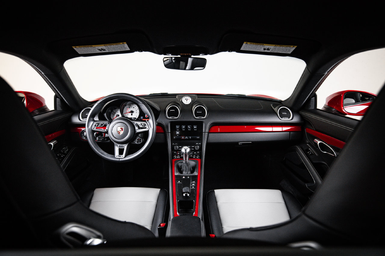 Certified 2024 Porsche 718 Cayman RWD image 24