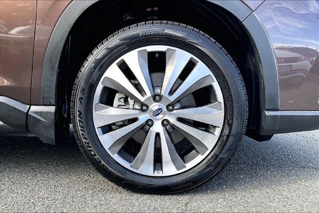 Used 2019 Subaru Ascent Touring w/ Popular Package #2 AWD/4WD image 9