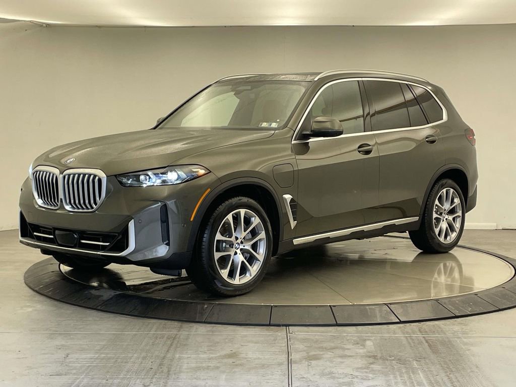 New 2026 BMW X5 xDrive50e AWD/4WD image 1
