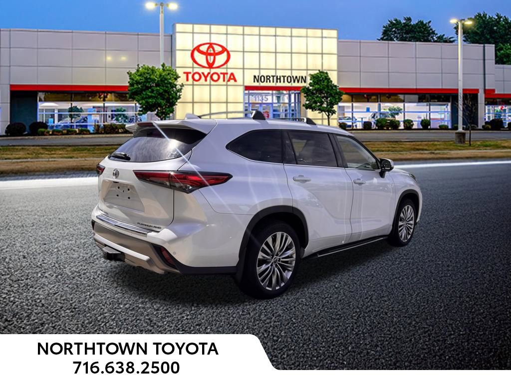 Used 2023 Toyota Highlander Platinum AWD/4WD image 12