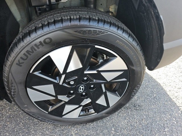 Certified 2024 Hyundai Kona SEL image 16