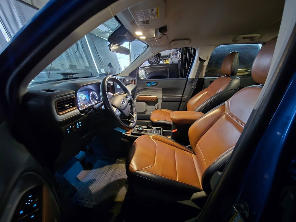 Used 2022 Ford Maverick Lariat image 11