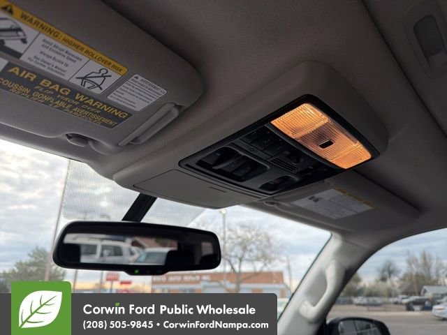 Used 2015 Toyota 4Runner Limited image 19
