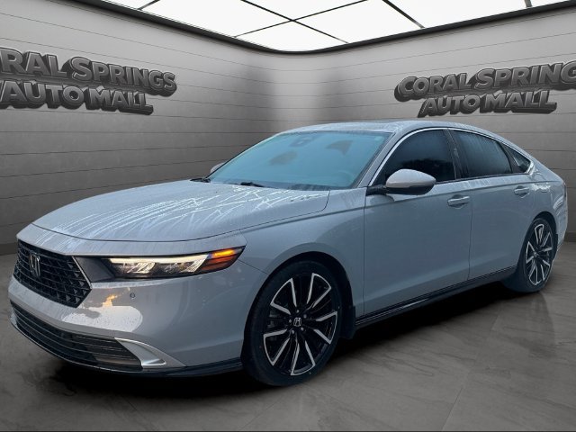 Used 2025 Honda Accord Touring image 3