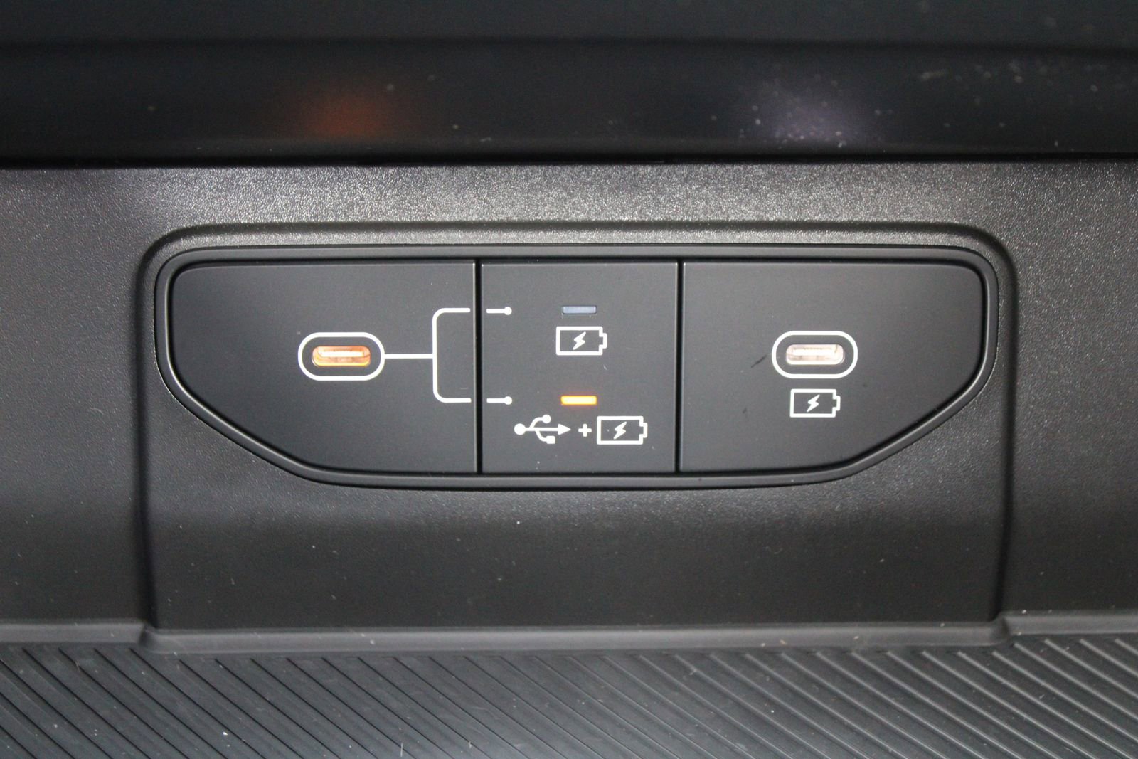 New 2026 Kia Sportage LX image 37