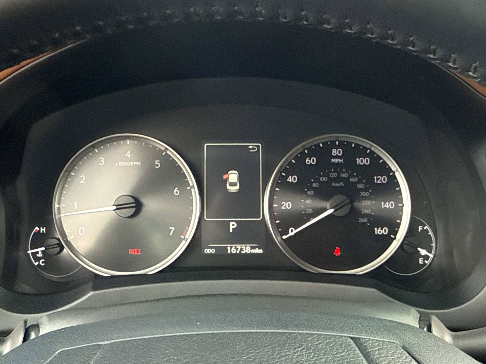 Used 2025 Lexus IS 350 F Sport w/ Accessory Package 2 RWD image 28