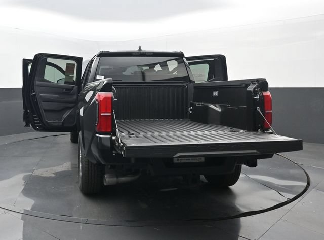 New 2026 Toyota Tacoma SR5 AWD/4WD image 32