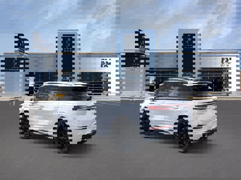 New 2026 Lincoln Corsair Premiere image 4