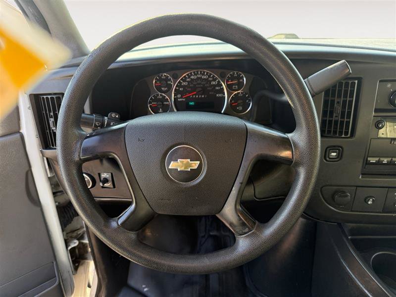 Used 2014 Chevrolet Express 2500 image 12
