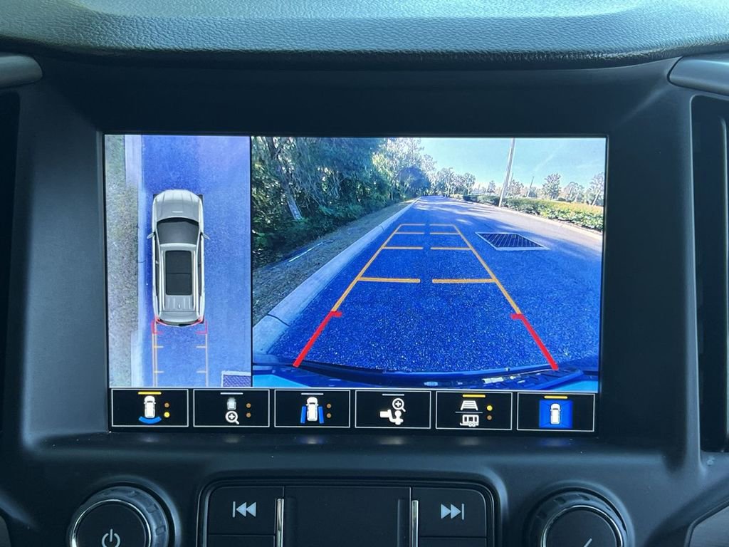 Used 2022 GMC Terrain AT4 w/ Infotainment Package II image 17