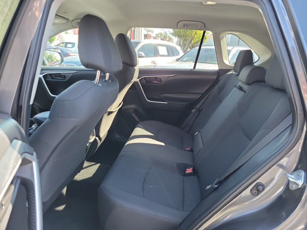 Used 2024 Toyota RAV4 LE FWD image 15