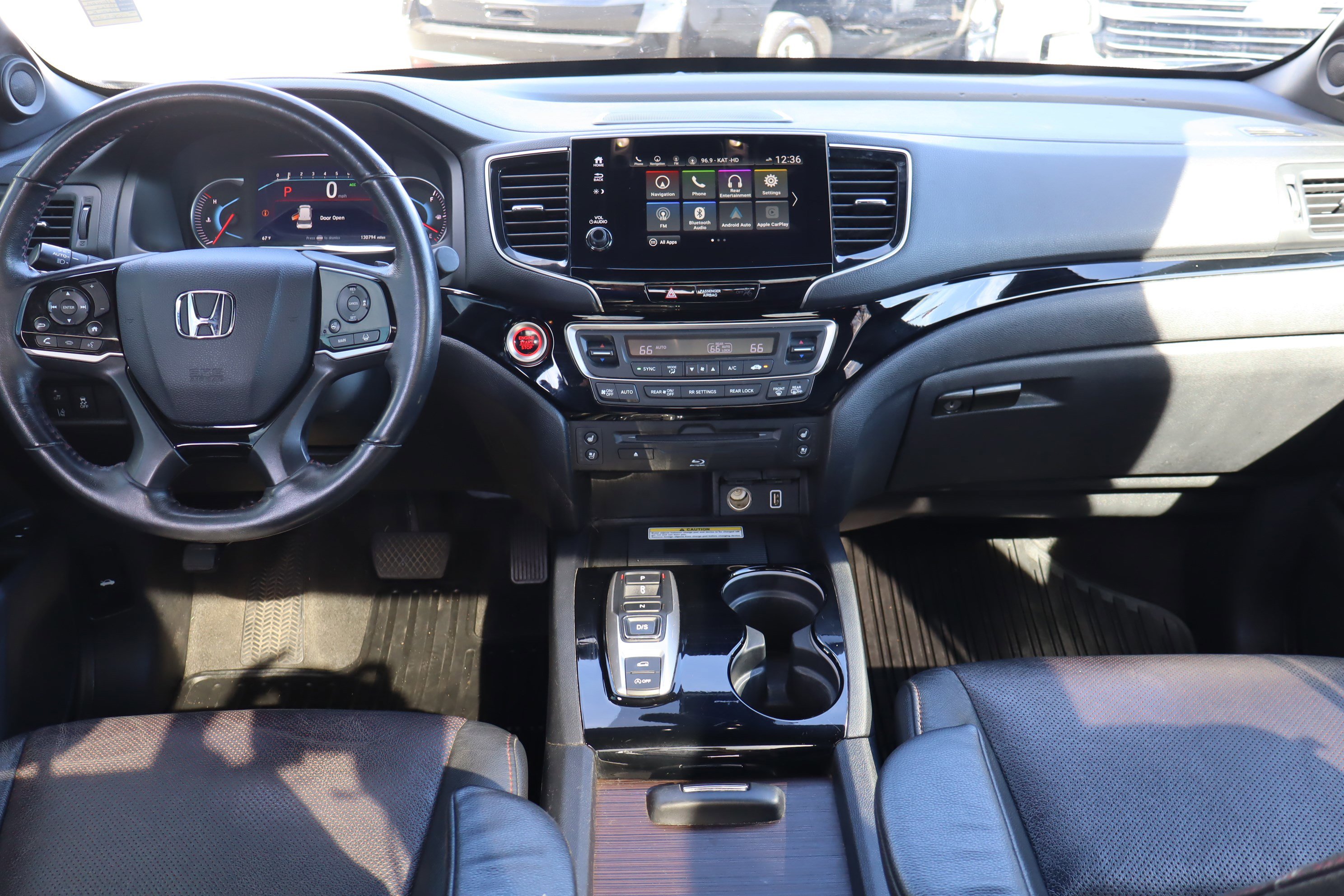 Used 2020 Honda Pilot Black Edition image 17