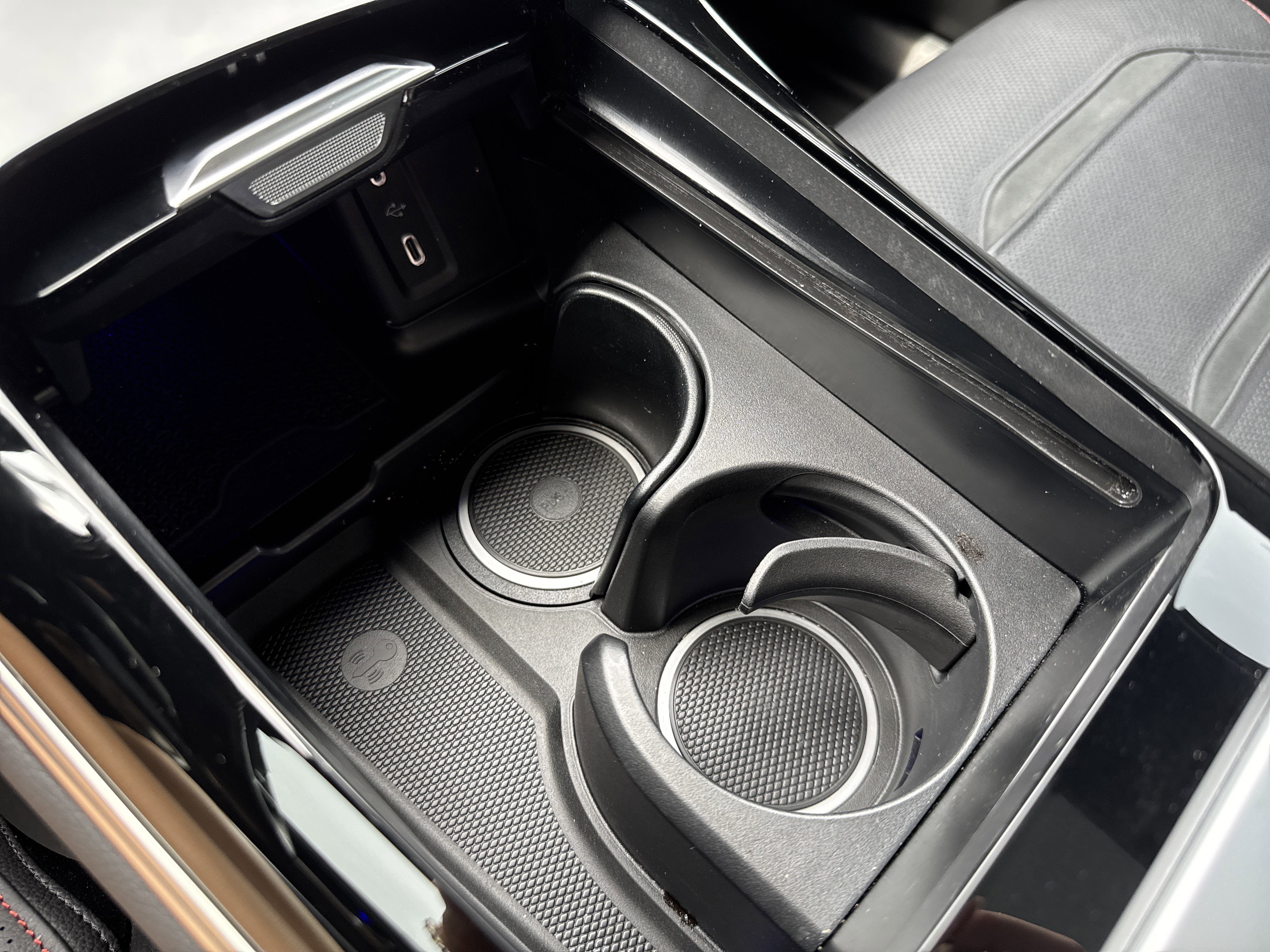 Used 2025 Mercedes-Benz GLC 43 AMG 4MATIC image 25