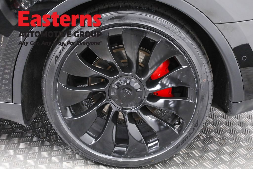 Used 2022 Tesla Model Y Performance image 32