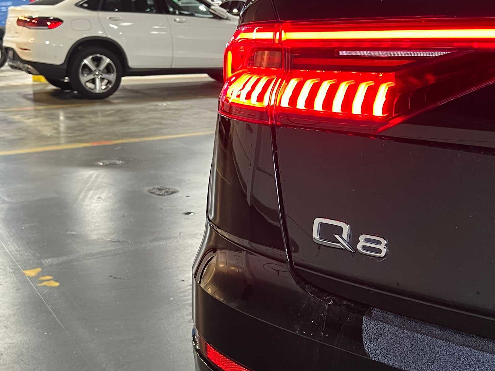 Used 2022 Audi Q8 Premium Plus w/ Premium Plus Package image 53