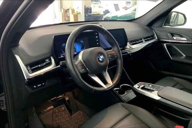 Used 2026 BMW X1 xDrive28i AWD/4WD image 7
