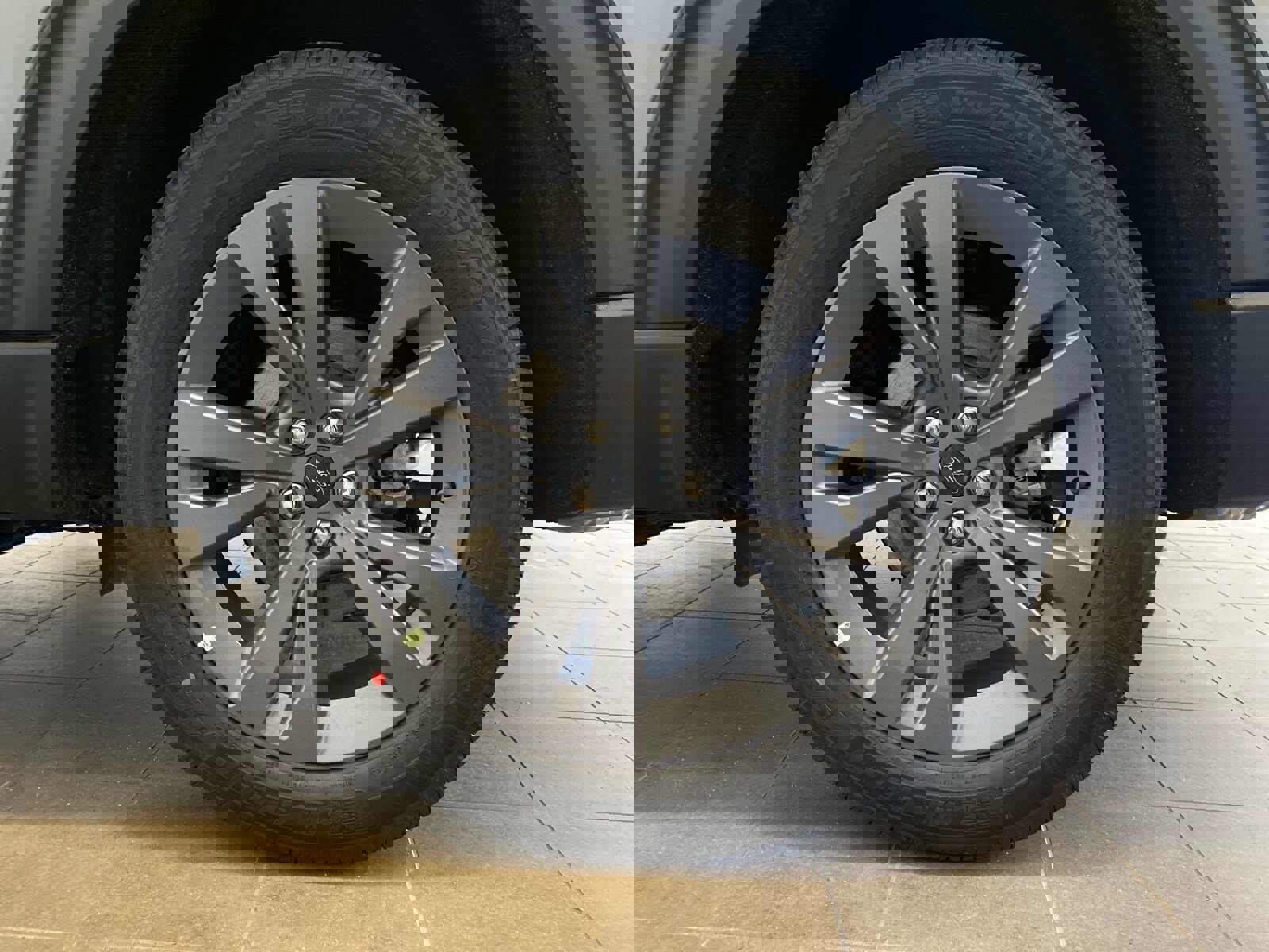 New 2026 Ford Explorer Active w/ Active Comfort Package image 25