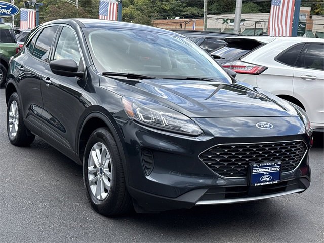 Used 2022 Ford Escape SE w/ Convenience Package image 1