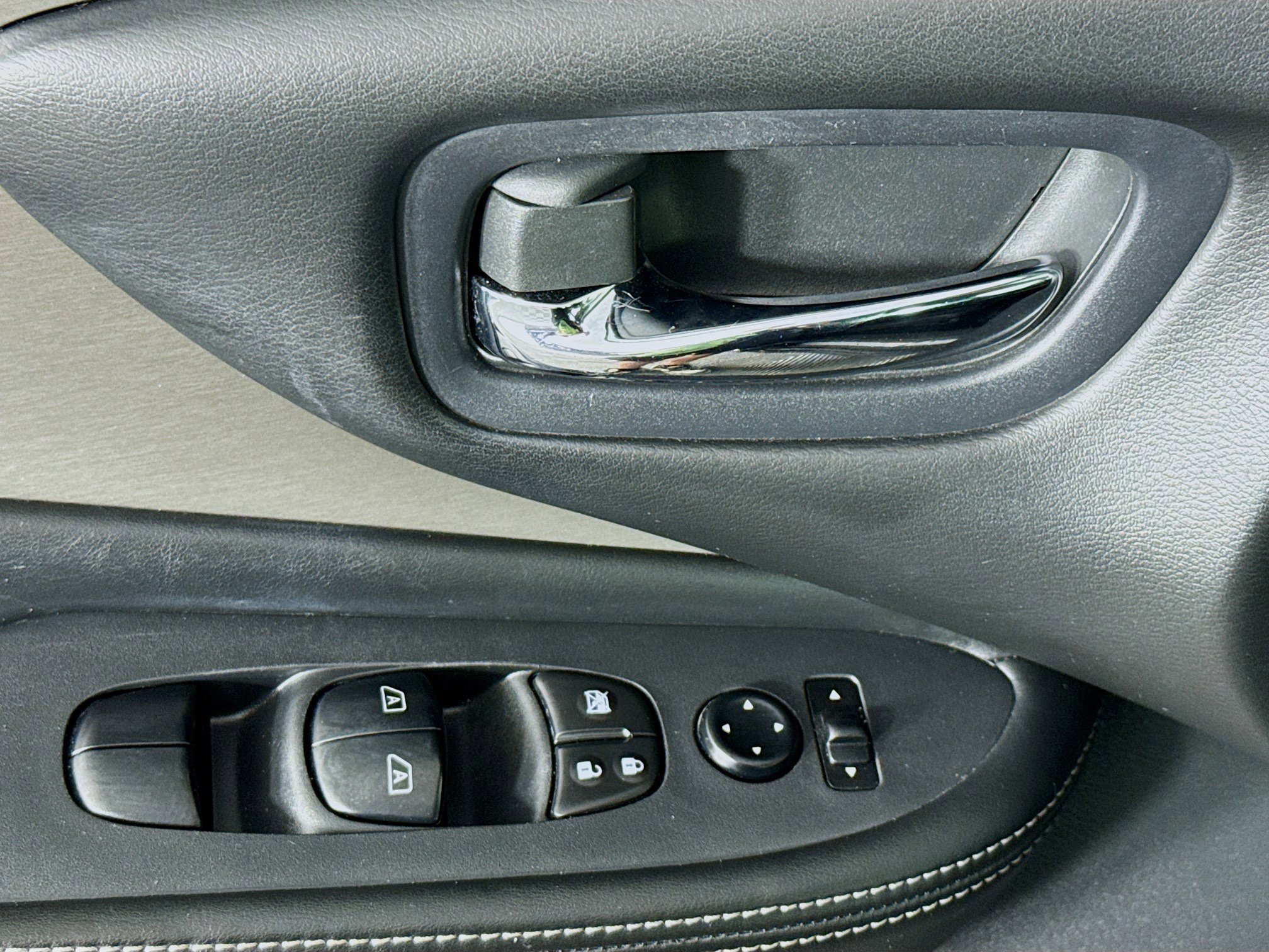 Used 2019 Nissan Murano S image 23