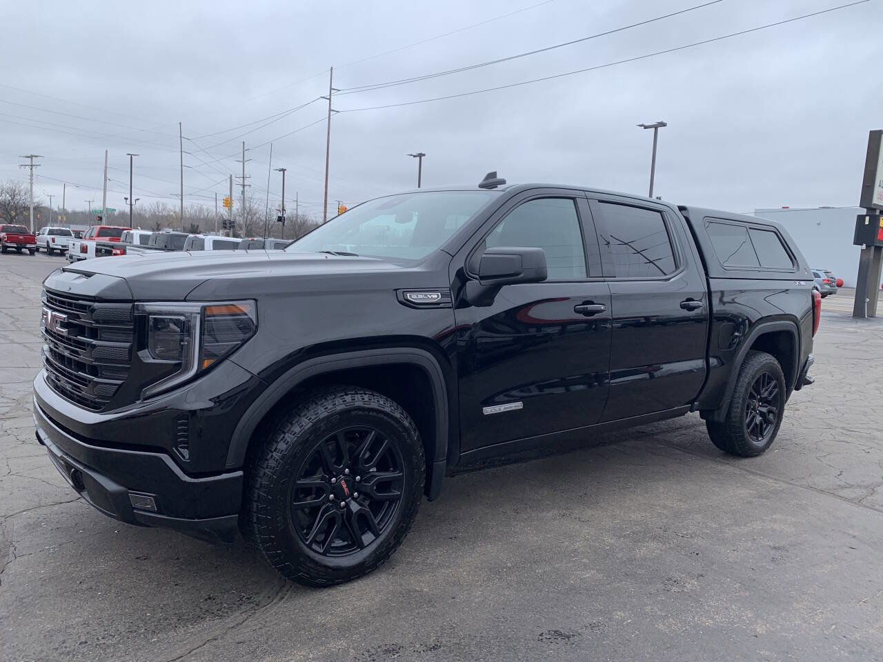 Used 2023 GMC Sierra 1500 Elevation w/ X31 Off-Road Package image 4