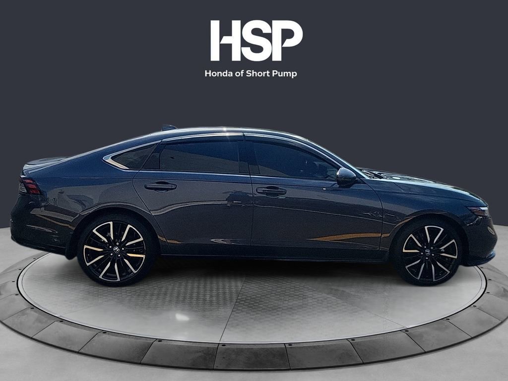 Used 2023 Honda Accord Touring image 6