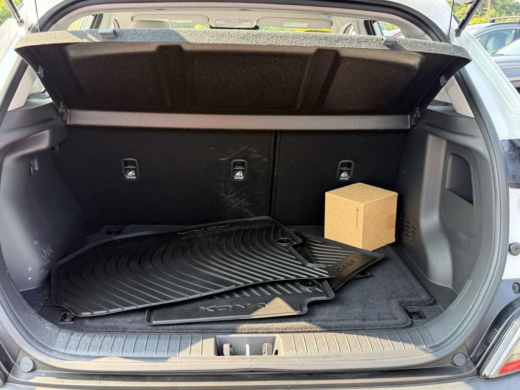 Certified 2023 Hyundai Kona SE AWD/4WD image 8