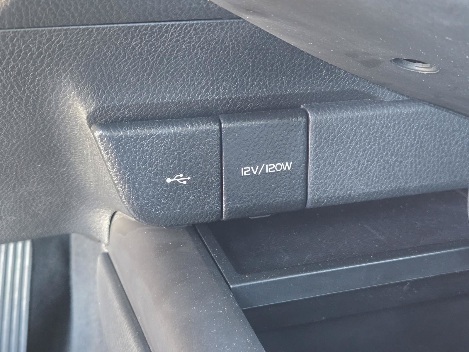 Used 2024 Toyota Camry LE FWD image 11