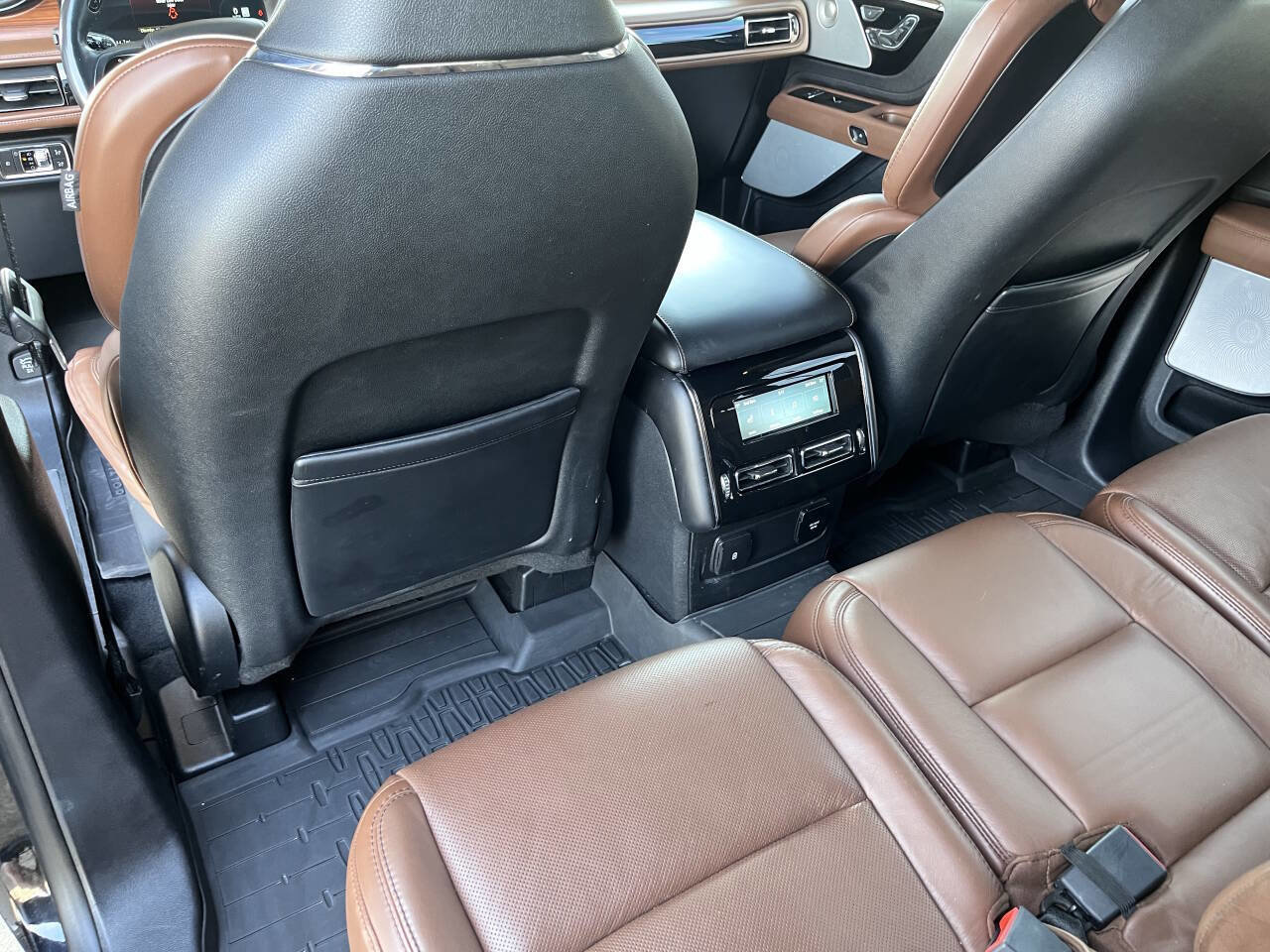 Used 2020 Lincoln Aviator Reserve w/ Equipment Group 202A image 17