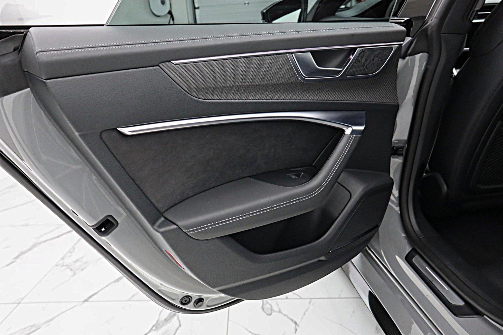 Used 2022 Audi RS 7 Sportback AWD/4WD image 39