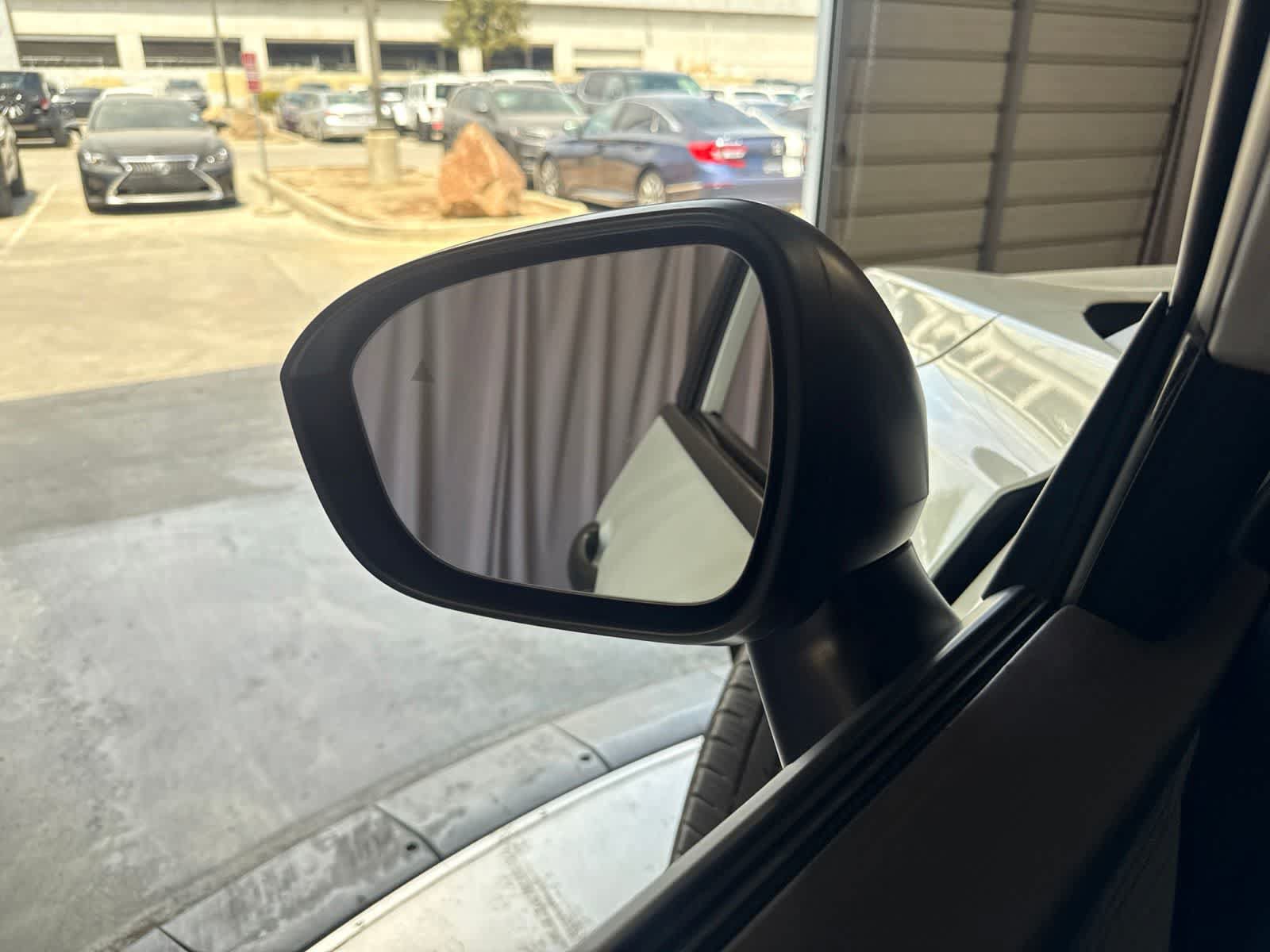 Used 2023 Nissan Rogue S AWD/4WD image 20